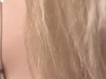 Wilonebute  live sex cam