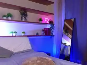 Wilonebute  live sex cam