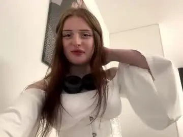 Alenemckague  live sex cam