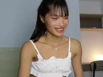 Bunnybrownie  live sex cam