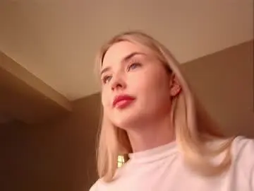 Cute18cute  live sex cam