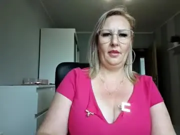 Emillykiss  live sex cam