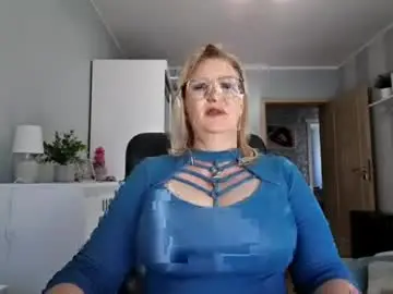 Emillykiss  live sex cam