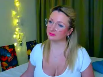 Milasmille  live sex cam