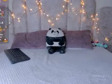 Noah__23  live sex cam
