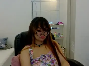 Pinkyrosexx  live sex cam