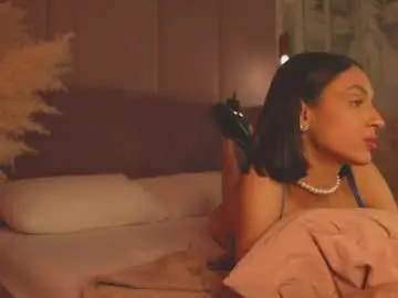 Adoracortes  live sex cam