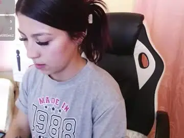 Hillary_thomson  live sex cam