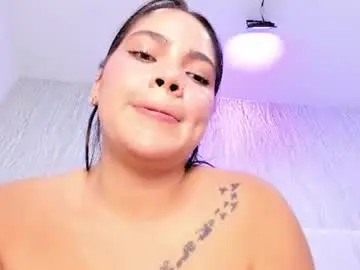 Hillary_uckerman_  live sex cam