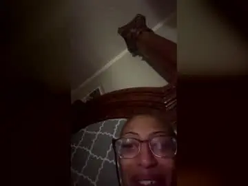 Imanihills1  live sex cam