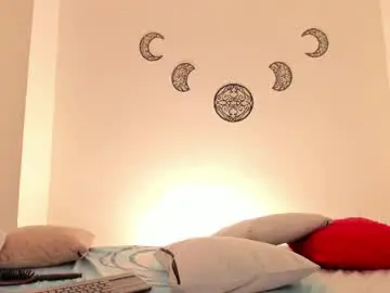 Jadeebabydoll  live sex cam