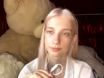 Janicesivertsen  live sex cam