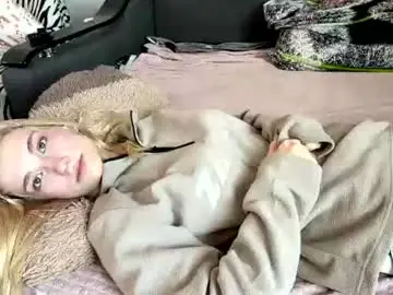 Janicesivertsen  live sex cam