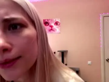 Janicesivertsen  live sex cam