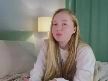 Marylouiselidbom  live sex cam