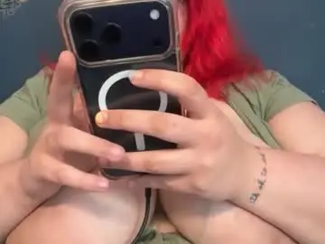Nugthehug  live sex cam