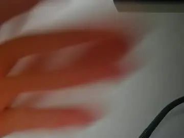 Rosietravels  live sex cam