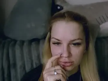 Whitehex666  live sex cam