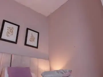 _naomy_18  live sex cam