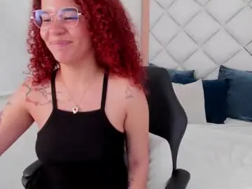 Avrilwayne  live sex cam