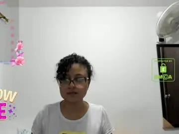 Bonnie_lam_  live sex cam