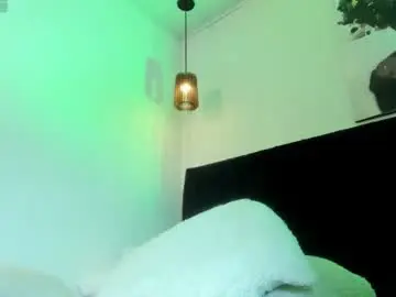 Dolly_zoe  live sex cam