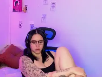 Emily_lindey_  live sex cam