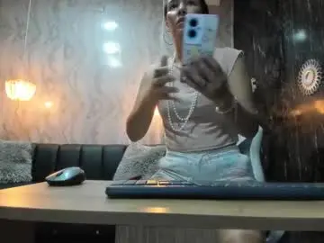 Feetbynic  live sex cam