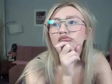 Harleyrush  live sex cam