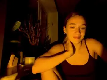 Honeylune_  live sex cam
