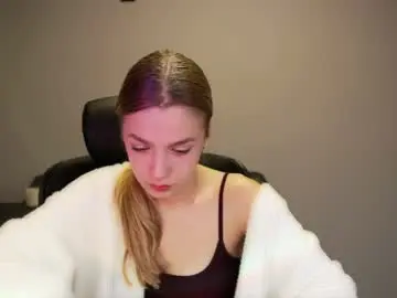 Honeylune_  live sex cam
