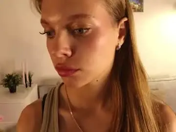 Katie_hawkins  live sex cam