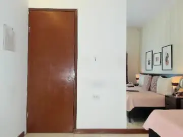 Lexis_walker  live sex cam