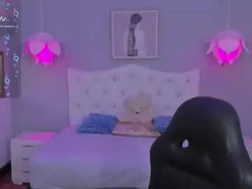 Lisa7_7  live sex cam