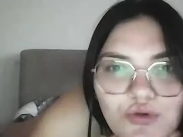 Mia_amelly  live sex cam