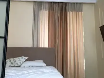 Miolia  live sex cam
