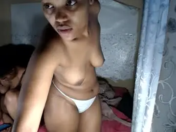 Prettynyash  live sex cam