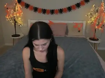 Skybrie  live sex cam