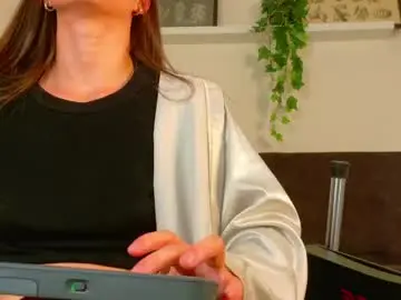 Valentinawolf__  live sex cam