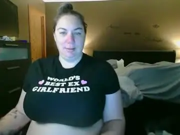 Allnaturaltigbitties  live sex cam