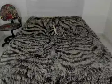 Dayanna_tecca  live sex cam