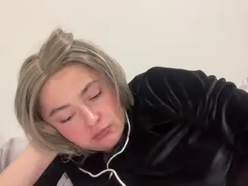 Emily_morning_dew  live sex cam
