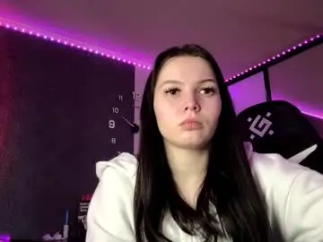 Emma_luc1  live sex cam