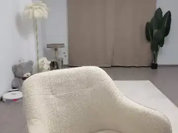 Hypefoxxx  live sex cam
