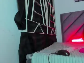 Karinna__raven  live sex cam