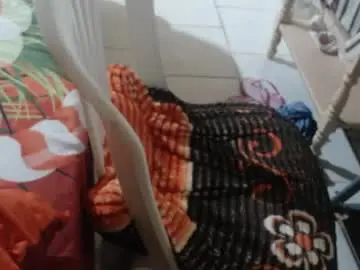 Karolbb21  live sex cam
