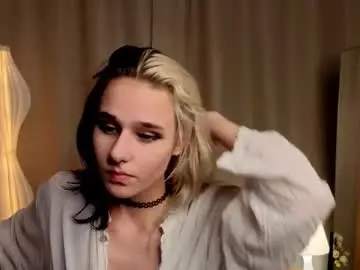 Kimikosetterland  live sex cam