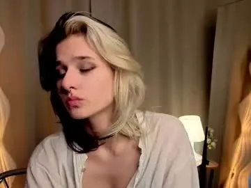 Kimikosetterland  live sex cam