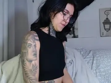 Lunai_gh  live sex cam