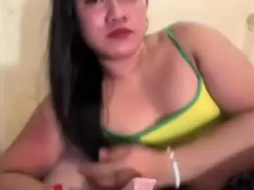 Ready2care4youbabe  live sex cam